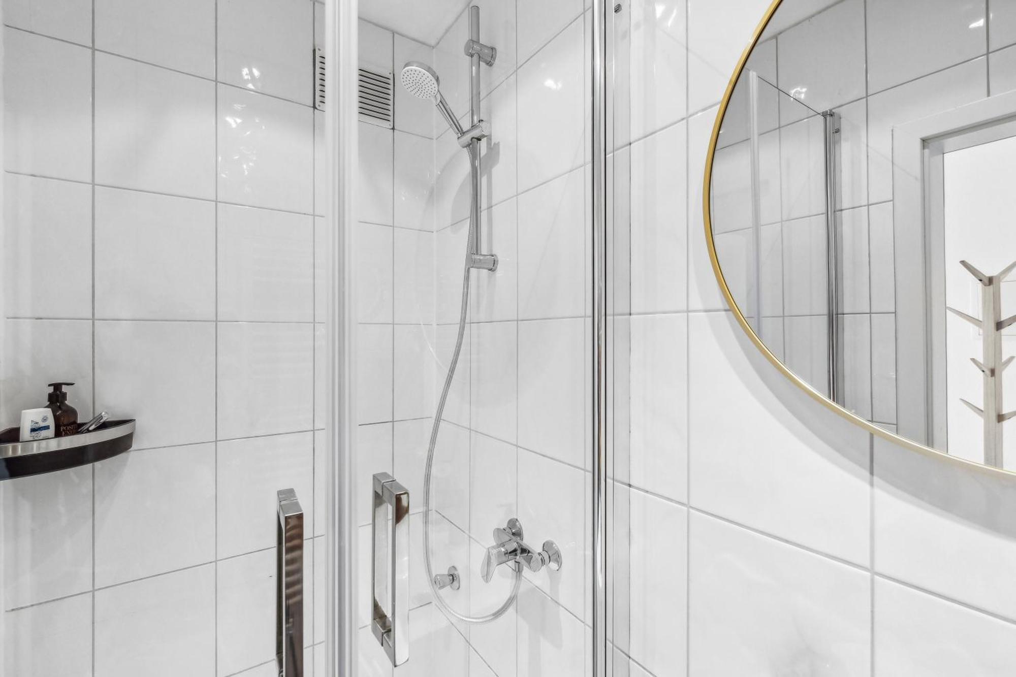 Citychalet- 73M2-Boxspringbett-Neu Renoviert-Kueche-Sehr Ruhig Bochum Exterior foto